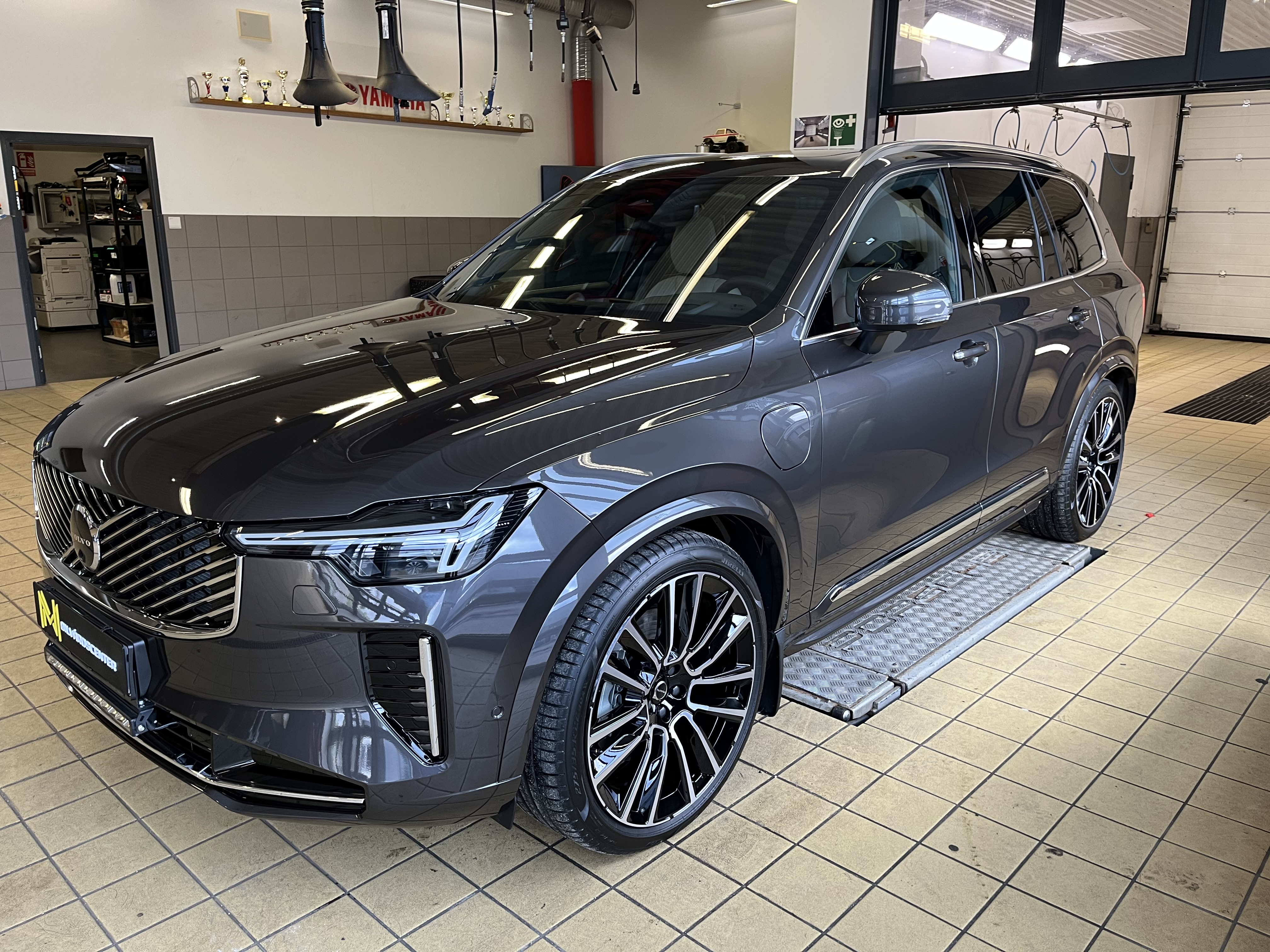Volvo XC90 grå